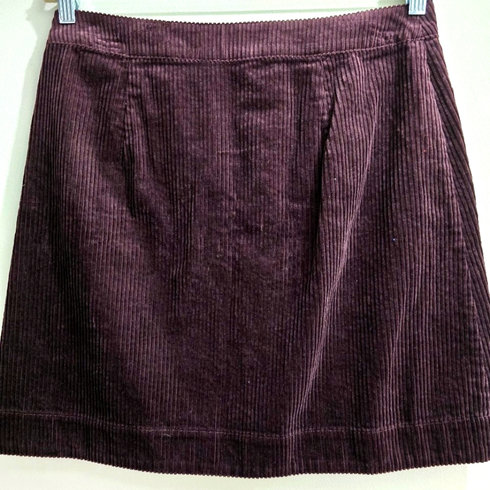 Loft Plum Cordouroy Button Down Mini Skirt size 8 - Picture 10 of 11